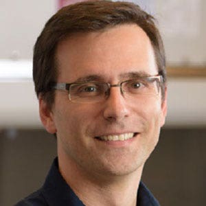 Photo of Dr. Rui Gardner