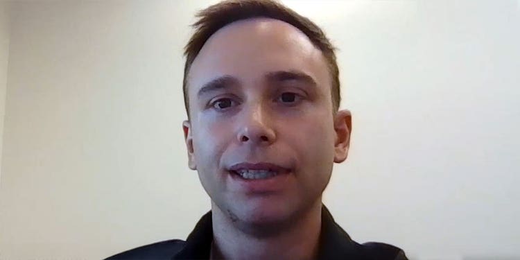 Photo of Alex Anneling